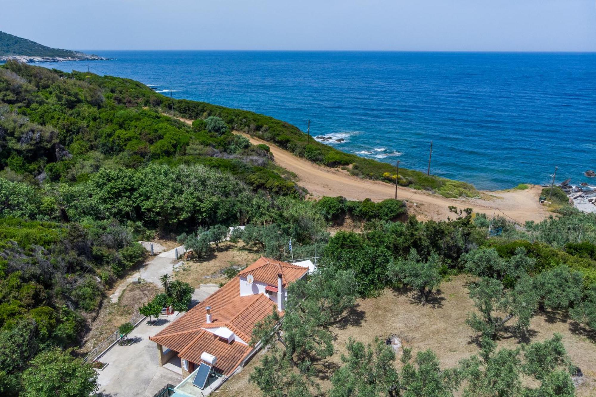 Nerissa Cottage - Skopelos Glossa Atheato Bagian luar foto