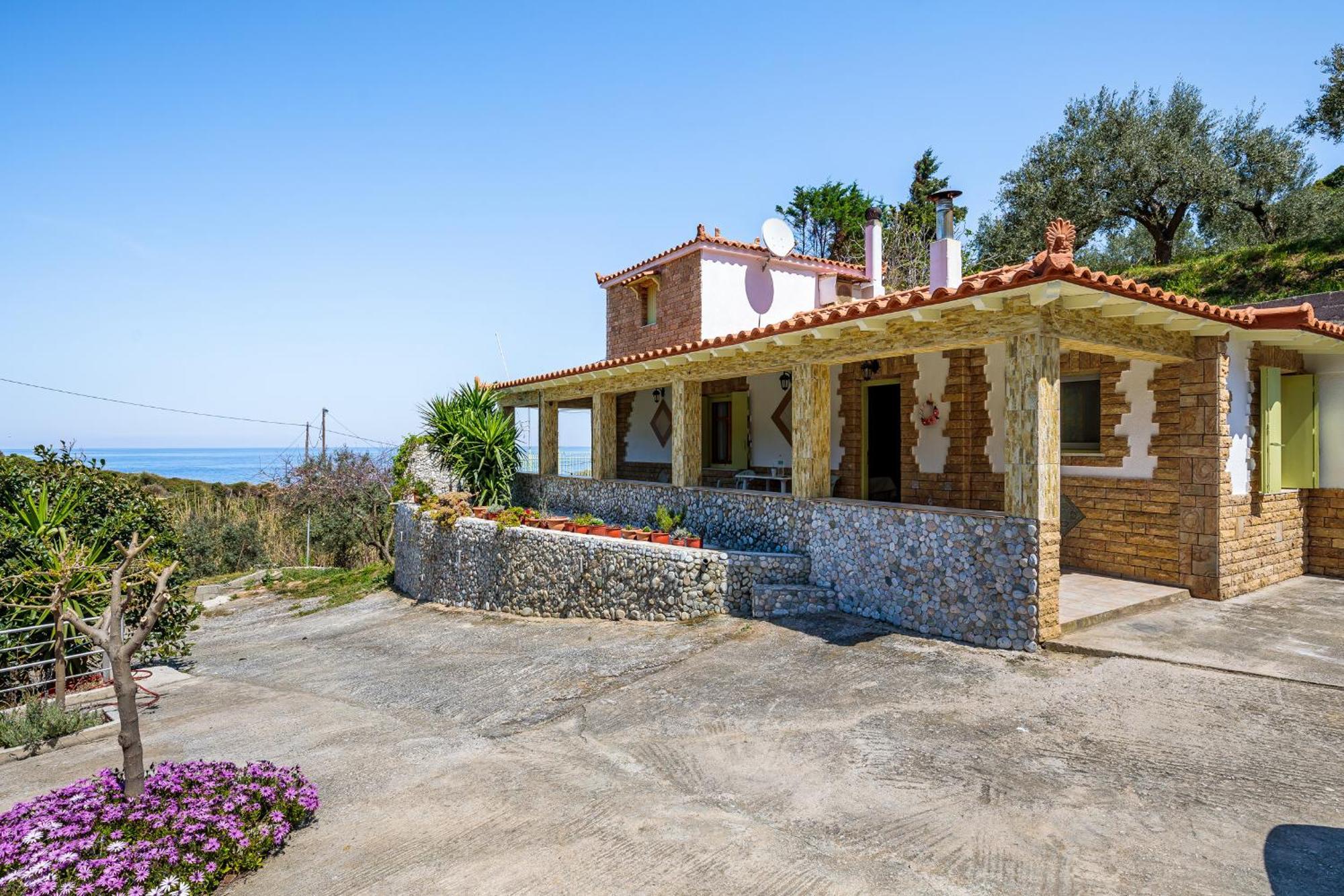 Nerissa Cottage - Skopelos Glossa Atheato Bagian luar foto