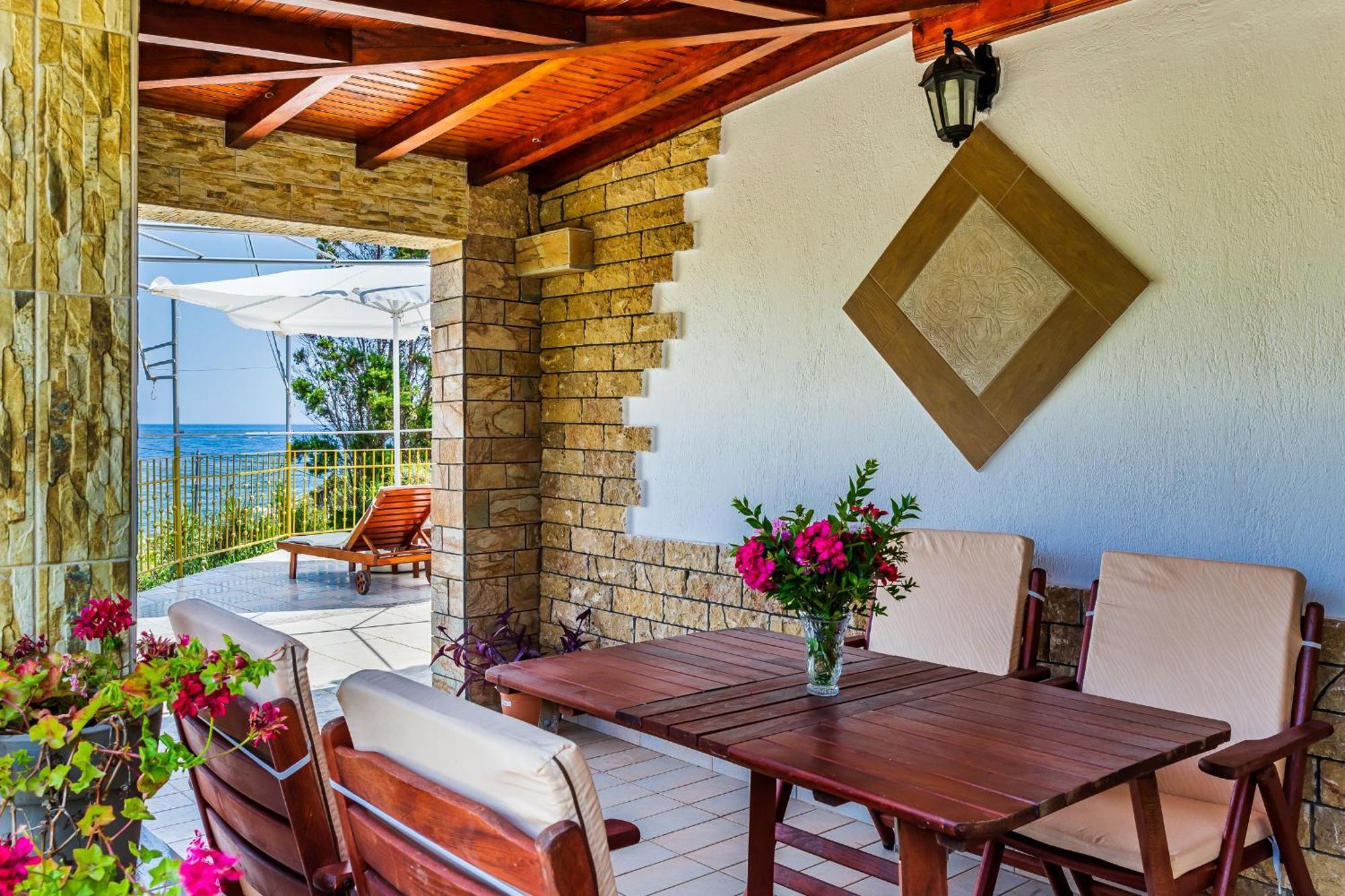 Nerissa Cottage - Skopelos Glossa Atheato Bagian luar foto